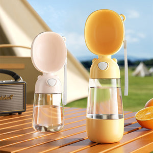 Bærbar drikkevands- og madbeholder til hund