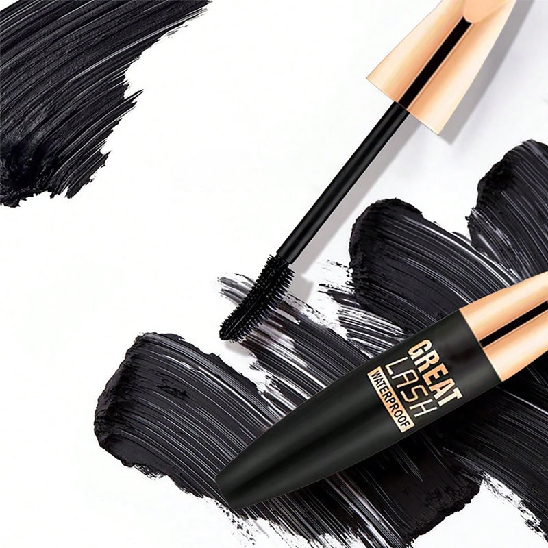Vandfast volumengivende mascara