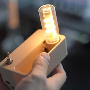 Kreativ magnetisk mekanisk natlampe