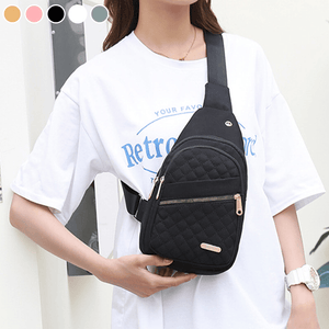 Rudemønstret brysttaske med lomme (Dame)