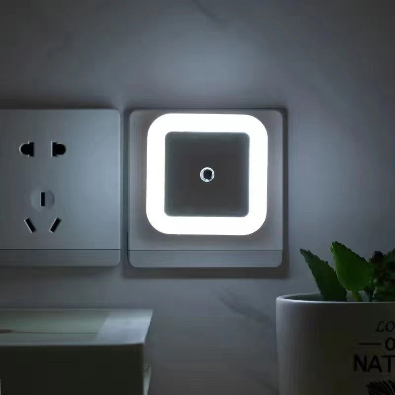 LED natlampe med lysaktiveret sensor