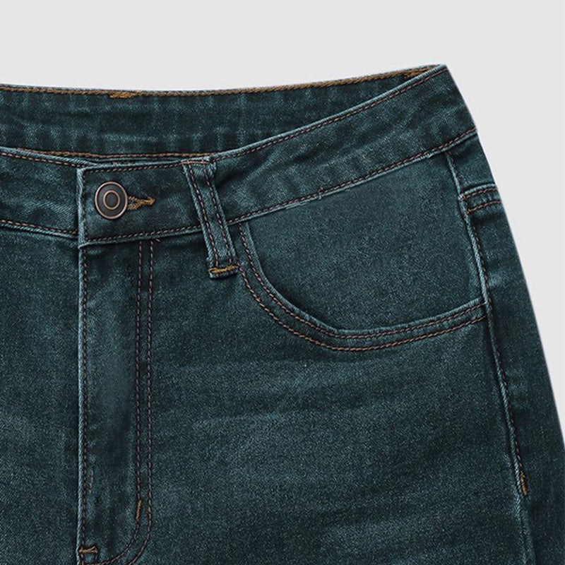 Mørkvaskede Midtalje jeans med brede ben og rå syninger