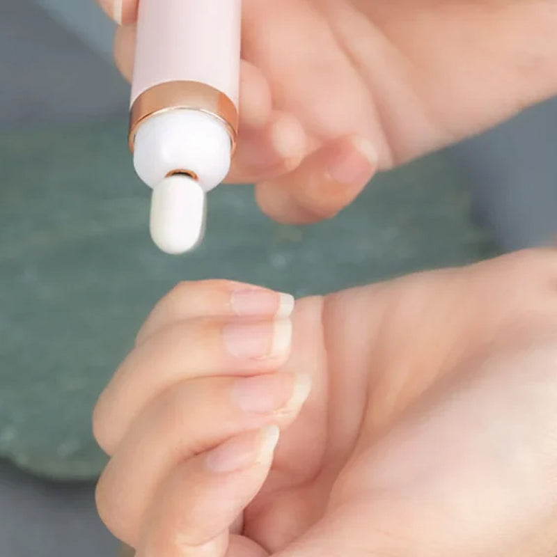 Professionelt manicure-sæt med elektrisk neglemaskine